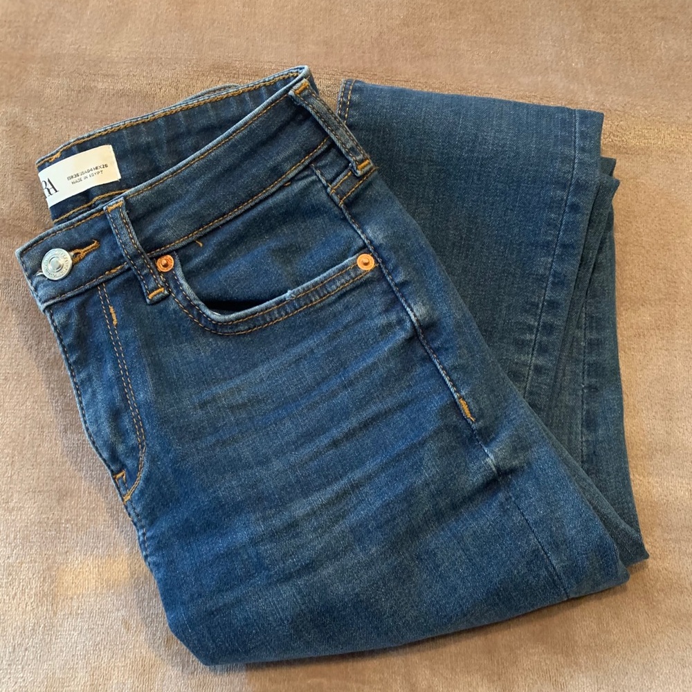 Mid waisted jeans